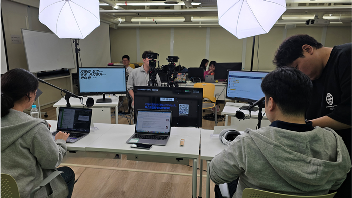 6. 네이버 커넥트재단 부스트캠프_현장사진1.PNG